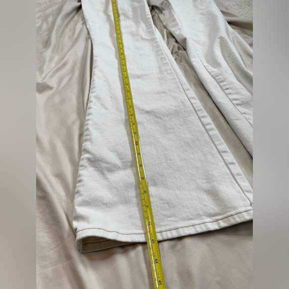 Boden Women’s High Waist Smart Flare Jeans in Ecru US Size 6 Long - Picture 13 of 13